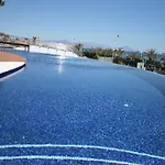 Ocean View 公寓 *