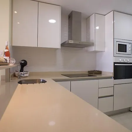 Ocean View Apartment *