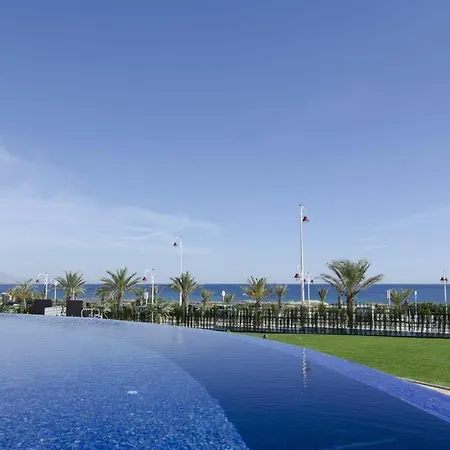Ocean View Apartment *